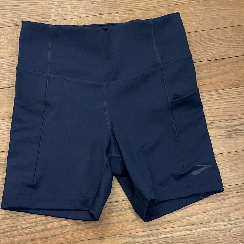 Brooks Small Women’s Navy Blue Athletic Shorts, 4 in inseam